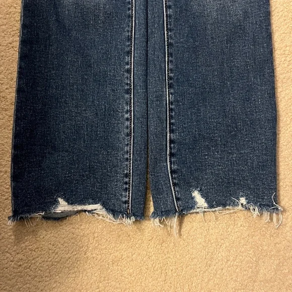 BKE Billie slim fit straight leg cropped jeans - Picture 4 of 9